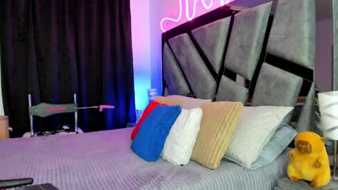 Evan and Susan online show from May 27, 11:24 pm