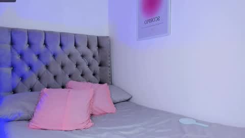 Eva Olimpo online show from November 18, 6:00 pm