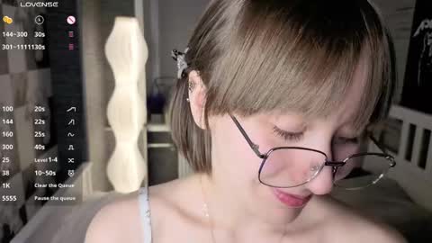 Eva online show from April 18, 7:58 pm