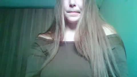 evasapples2026 online show from March 22, 10:03 pm