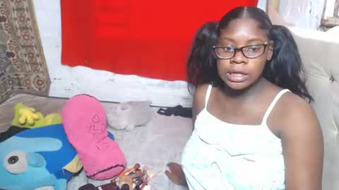 Eva And Emmanuel online show from July 21, 1:57 pm