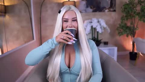 Eva online show from March 28, 8:54 pm