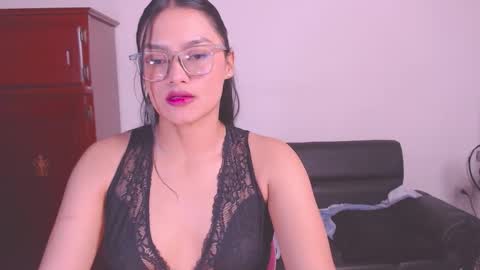 Snapshot of eve_rox18 chatting on September 21, 11:31 pm Eve Rox18 online show from September 21, 11:31 pm