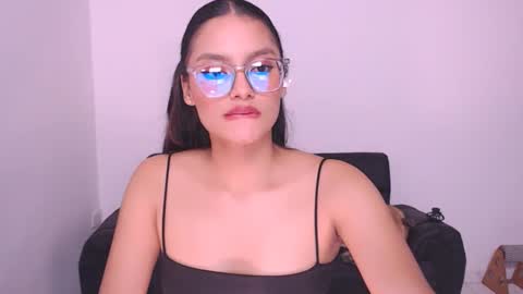 Snapshot of eve_rox18 chatting on December 2, 8:25 am Eve Rox18 online show from December 2, 8:25 am