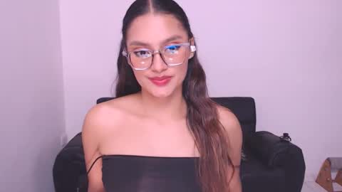 Snapshot of eve_rox18 chatting on December 2, 5:19 am Eve Rox18 online show from December 2, 5:19 am