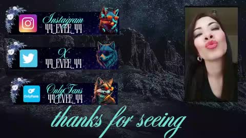 Snapshot of evee_e chatting on March 12, 6:00 pm Evee online show from March 12, 6:00 pm