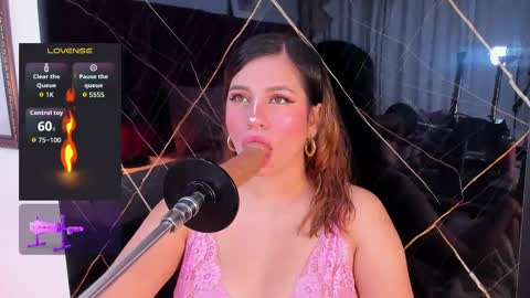 Snapshot of evelin_belen chatting on September 30, 12:37 pm EVELIN online show from September 30, 12:37 pm