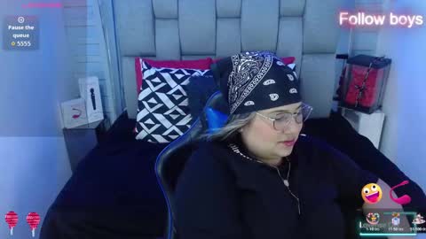 Snapshot of evelin_zaens chatting on October 19, 5:56 am evelin zaens online show from October 19, 5:56 am