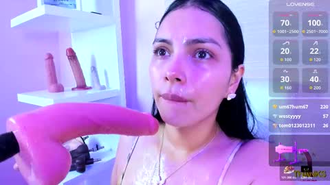 Evelinn belen online show from October 25, 1:11 pm