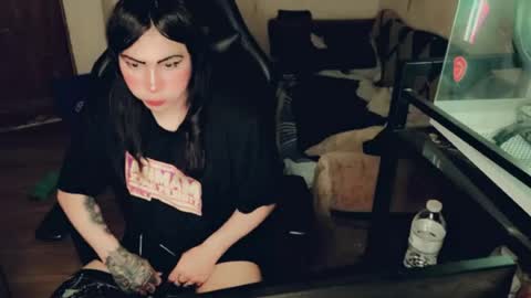 evelyn420521 online show from August 8, 10:20 pm
