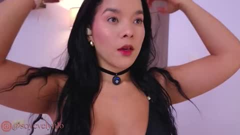 Evelyn Ruiz online show from September 18, 8:13 pm