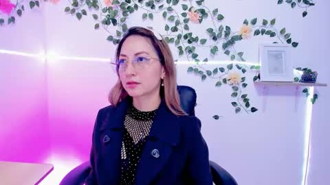 evelyn_miller___ online show from March 18, 8:47 pm