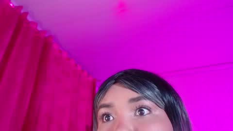 Evelyn Sandoval online show from February 22, 2:26 am