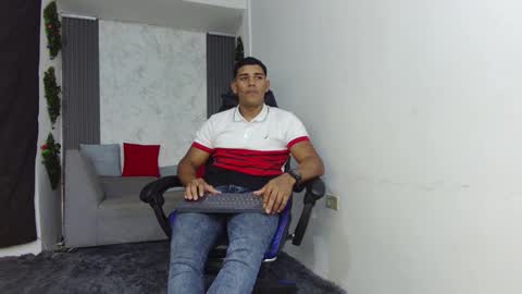 luis online show from November 29, 10:06 pm