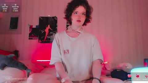 Eva  online show from April 11, 8:46 pm