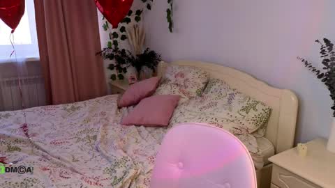 evi_brook online show from March 28, 12:39 pm