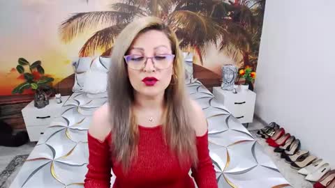 Evia online show from February 5, 10:11 pm