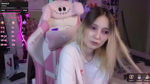 Evie online show from January 10, 5:05 am