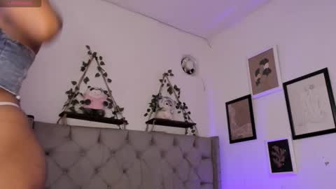 Ivi Alejandra  online show from January 16, 6:50 pm