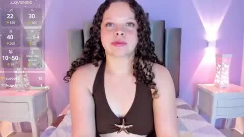 evierouse_ online show from July 15, 9:08 pm