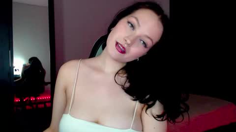 Lessie online show from November 21, 8:29 pm