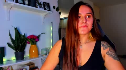 EVY online show from April 1, 1:06 am