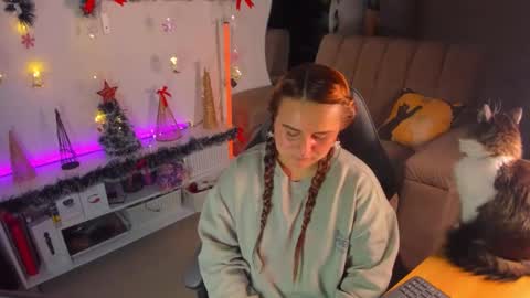 EVY online show from December 17, 1:12 am