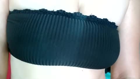 I am JOCELYN online show from April 21, 12:03 am