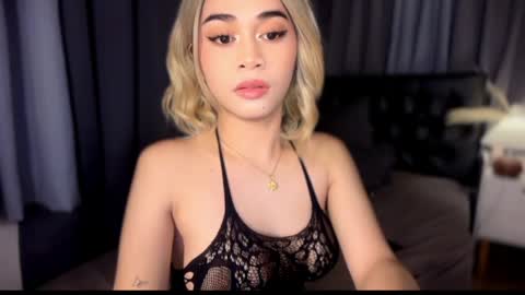 chloee online show from June 5, 12:17 am