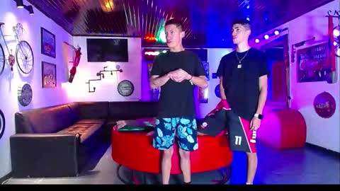 extrangers online show from February 20, 12:18 pm