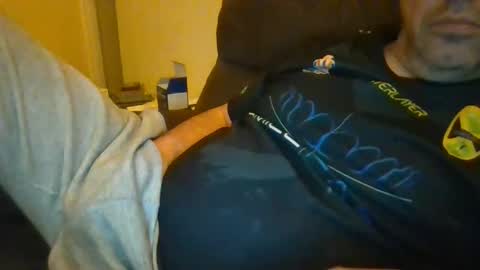 Snapshot of exxxup chatting on October 23, 7:04 pm exxxup online show from October 23, 7:04 pm