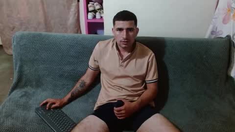 eyes09 online show from December 23, 12:50 am