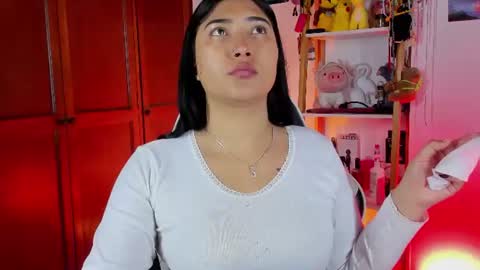 Emily online show from August 3, 8:26 pm