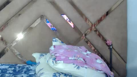 eyshaexotii online show from May 15, 2:31 am