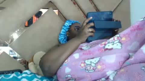 eyshaexotii online show from April 8, 4:48 am