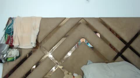 eyshaexotii online show from February 2, 2:09 am