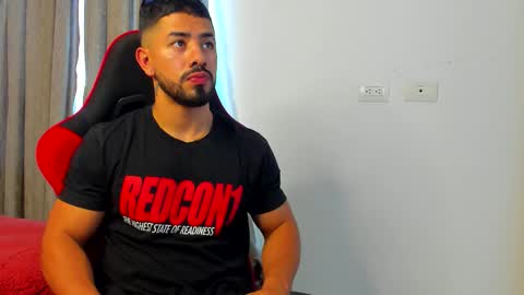 Ezzio Scolaro online show from January 18, 9:13 pm