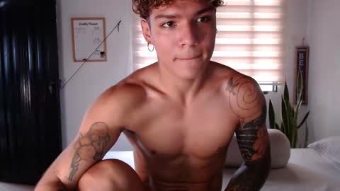 Snapshot of fabrizio_amery chatting on December 30, 6:27 pm - A N D E R online show from December 30, 6:27 pm
