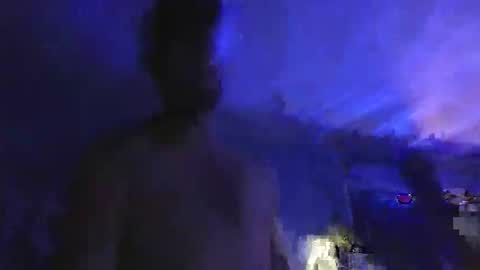 Facelessking  Facelessqueen online show from April 21, 9:27 am