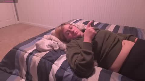 Faerie Dalelio online show from December 6, 4:41 am