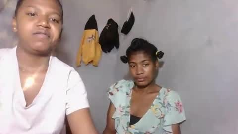 faiqua95 online show from March 22, 8:40 am