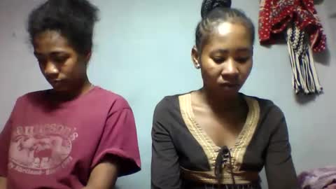 faiqua95 online show from April 11, 1:48 pm