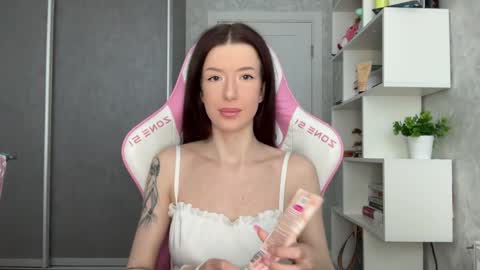 Bloom  online show from April 4, 9:38 am