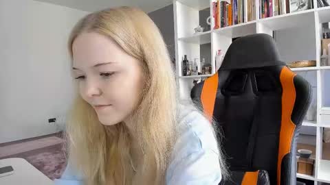 fairy_casey online show from September 13, 1:13 pm