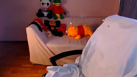 Elli  online show from March 5, 2:23 pm