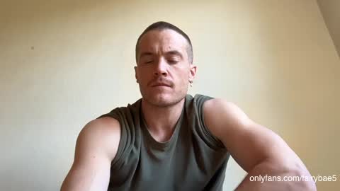 Travis online show from April 22, 12:29 am