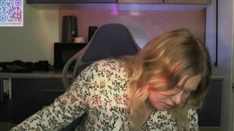 Arisha online show from March 4, 9:11 pm