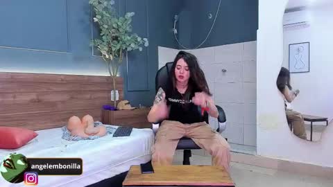 Megan    630  1330 -5 online show from September 16, 12:07 pm