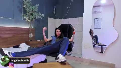 Megan    630  1330 -5 online show from September 11, 1:34 pm