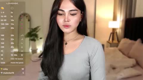 Belly Conklin online show from April 22, 5:03 am